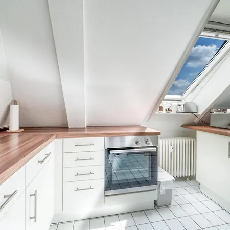 Apartment Mitten Im Herzen Von / Familienfreundlich / 80m² *