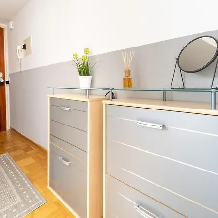 Διαμέρισμα Mitten Im Herzen Von / Familienfreundlich / 80m² *