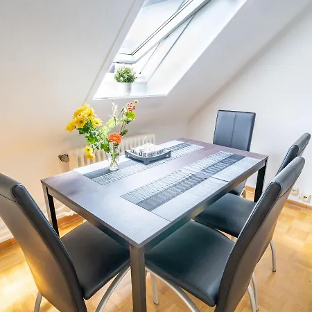 Mitten Im Herzen Von / Familienfreundlich / 80m² * Hanower